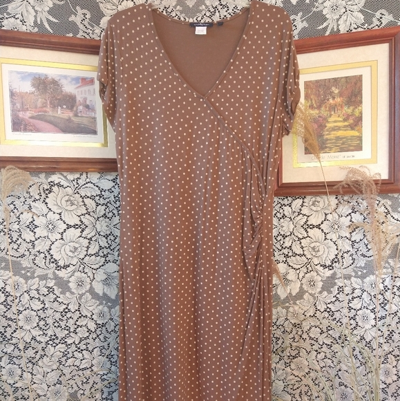 Chris Tan Dresses & Skirts - Chris Tan brown with tan beige polka dots dress sleeveless lightweight loose fit
